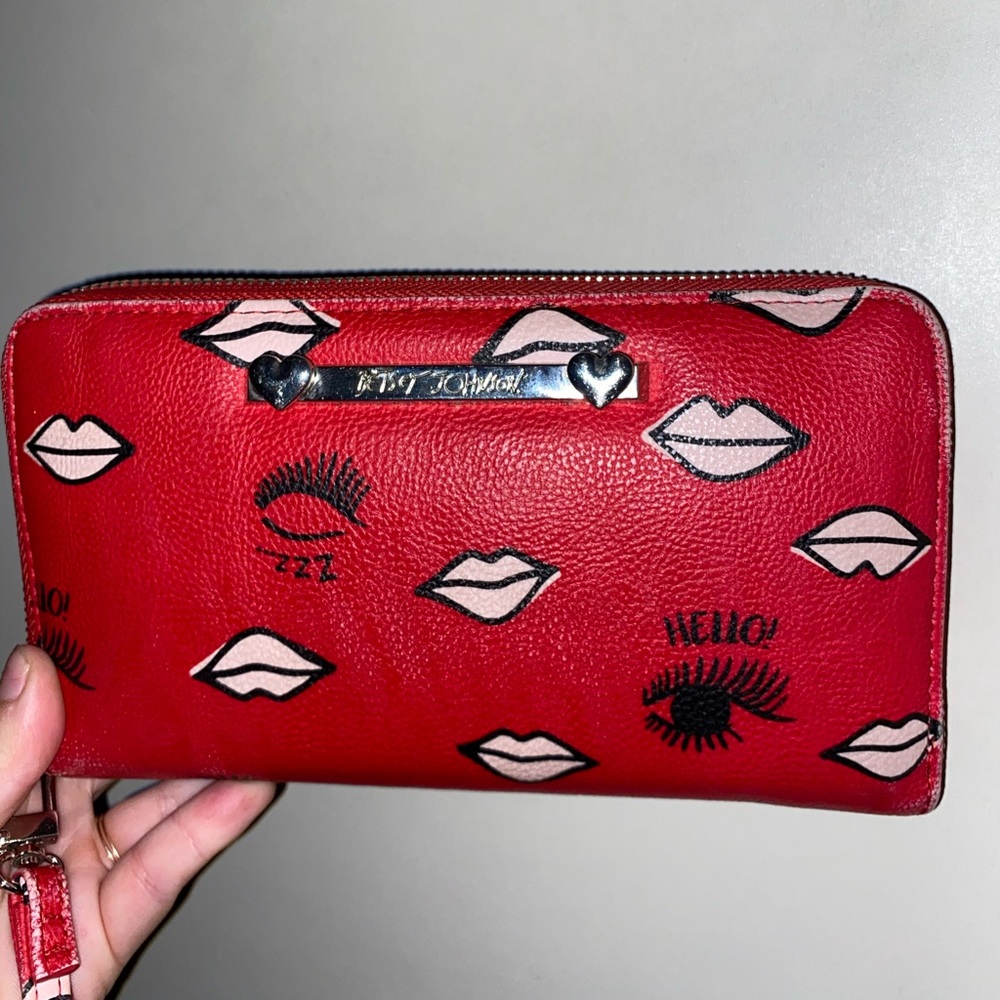 BETSEY JOHNSON WALLET